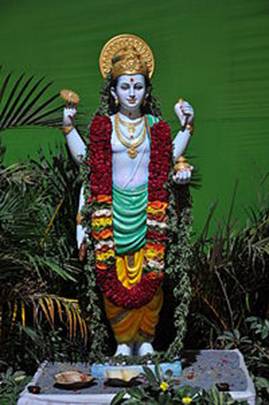 https://upload.wikimedia.org/wikipedia/commons/thumb/9/93/Dhanvantari-at-Ayurveda-expo.jpg/200px-Dhanvantari-at-Ayurveda-expo.jpg