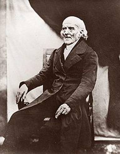 https://upload.wikimedia.org/wikipedia/commons/thumb/2/25/Samuel_Hahnemann_1841.jpg/220px-Samuel_Hahnemann_1841.jpg
