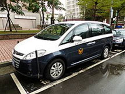 https://upload.wikimedia.org/wikipedia/commons/thumb/d/dc/TCPD_LUXGEN_7_MPV_Patrol_Car_20131214a.jpg/200px-TCPD_LUXGEN_7_MPV_Patrol_Car_20131214a.jpg