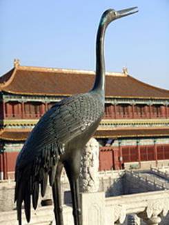 https://upload.wikimedia.org/wikipedia/commons/thumb/f/fe/Beijing-forbidden5.jpg/200px-Beijing-forbidden5.jpg