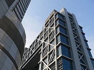 https://upload.wikimedia.org/wikipedia/commons/thumb/9/9b/Shanghaistockexchange.jpg/220px-Shanghaistockexchange.jpg