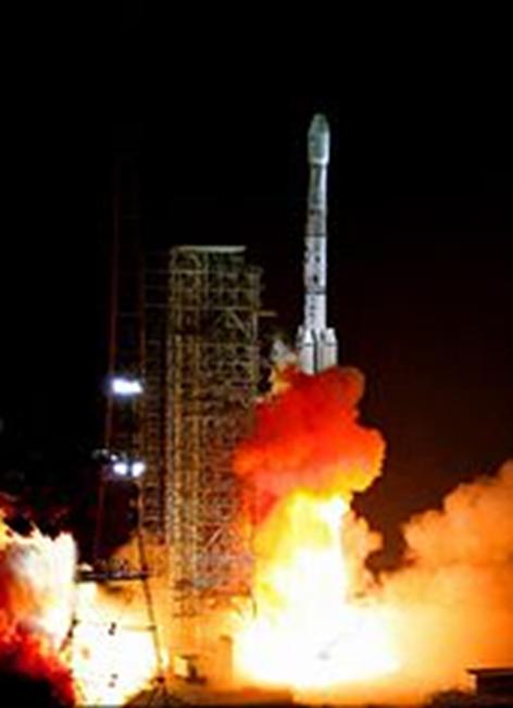 https://upload.wikimedia.org/wikipedia/commons/thumb/2/2f/The_Launch_of_Long_March_3B_Rocket.jpg/170px-The_Launch_of_Long_March_3B_Rocket.jpg