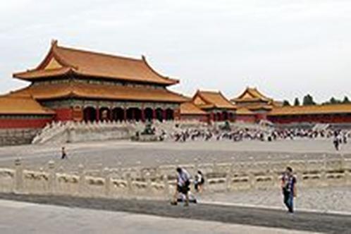 https://upload.wikimedia.org/wikipedia/commons/thumb/3/3b/20090528_Beijing_Forbidden_City_7727.jpg/220px-20090528_Beijing_Forbidden_City_7727.jpg